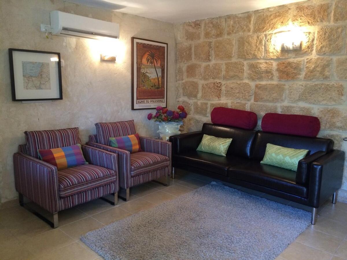 Apartment Mediterranean Stone *
